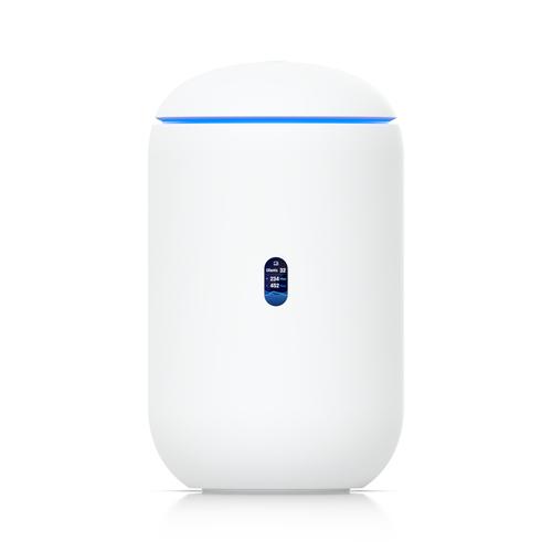 Ubiquiti Dream 7 wireless router, 2
